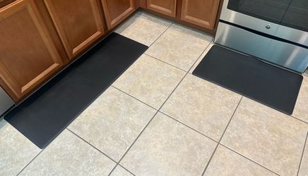 StepRite 2-Piece Anti-Fatigue Kitchen Mats – Black