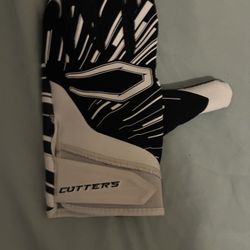 Cutters Black And White Football Glove 