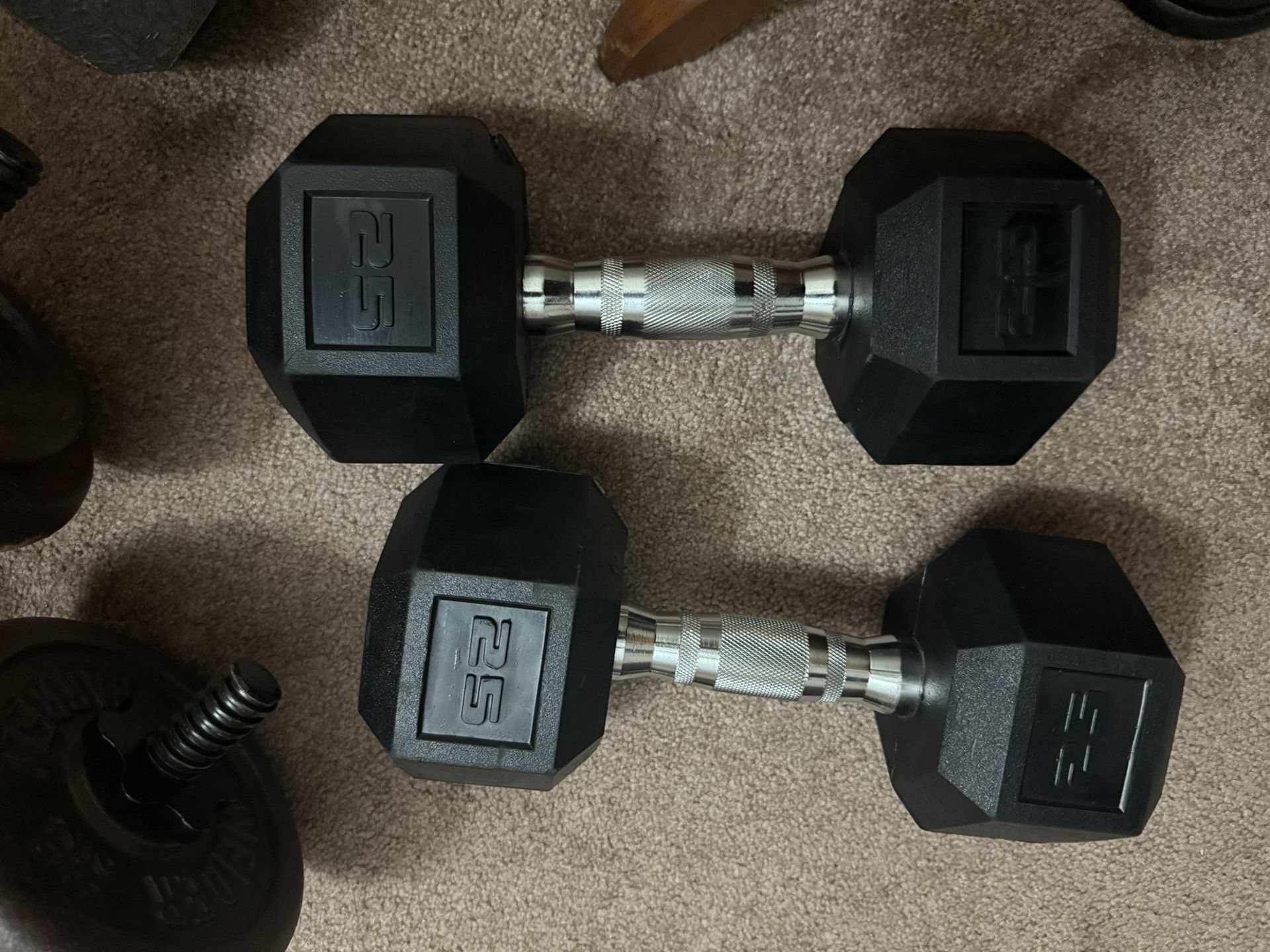 Pair Of 25 lb Pound Dumbells Rubber Coated