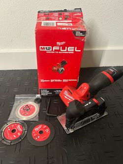 Milwaukee M12 FUEL 12V Lithium-lon Brushless Cordless 3 in. Cut Off Saw (Tool-Only)