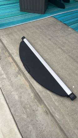Used 2019 Prius Retractable Rear Cargo Cover