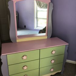 Twin Frame Bed With A Dresser And Mirror For Girls 