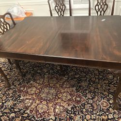 1920s Mahogany dinning Table