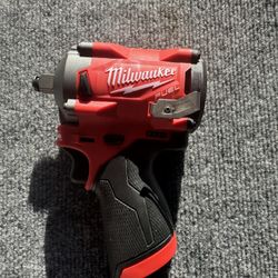 Milwaukee Fuel 12v 1/2 Wrench Impact TOOL ONLY