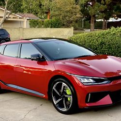 2023 KIA EV6
