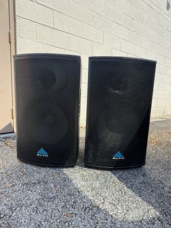 Alto MS15: This is a 600-watt (peak power) 12-inch active loudspeaker ms12a Professional Speakers