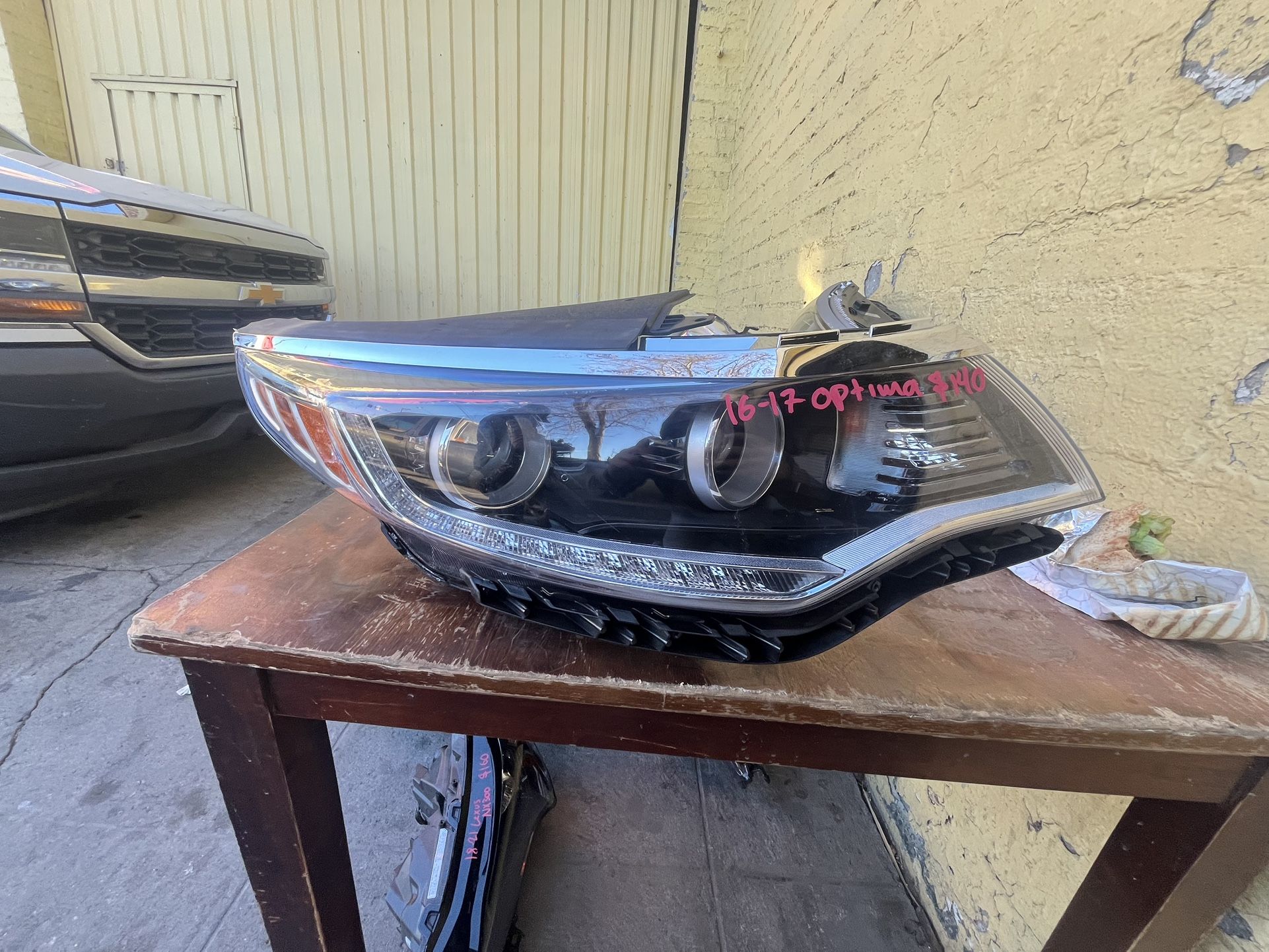 2016-2017 Kia Optima Passenger Headlight