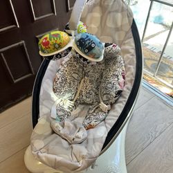 4Moms Mamaroo Swing With Newborn Insert