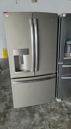 GE French Door Fridge – Slate, Ice/Water Dispenser