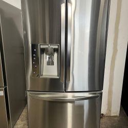 REFRIGERATOR—free Delivery 🚚 