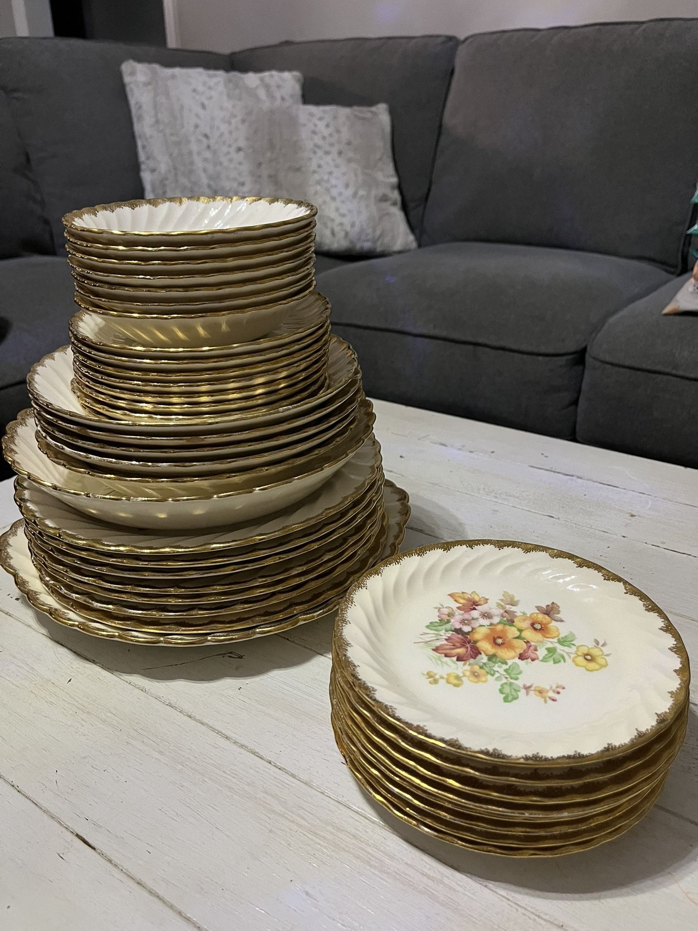 China Set 22 K Gold