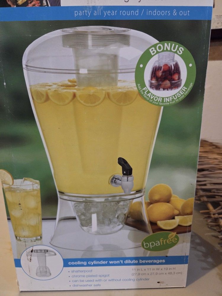 Plastic Drink Dispenser