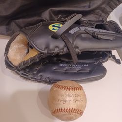 Baseball 9" LH Glove With Ball