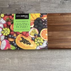 BirdRock Acacia Grazing Board…New 