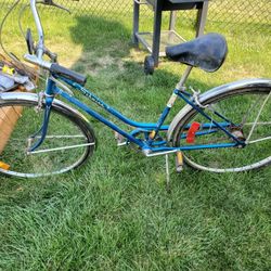 Antique Bicycle 