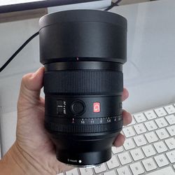 Sony FE 85mm f/1.4 GM Lens – Excellent Condition – Fast Portrait Lens – E Mount