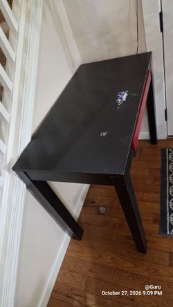 Study table - free pickup
