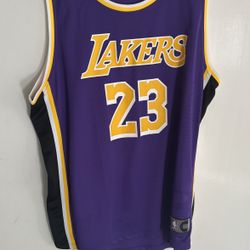 Playera De Los Lakers  XL