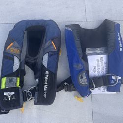 West Marine Offshore Inflatable Life Jacket with Harness