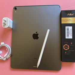 Apple IPad Pro 12.9” 3rd Generation (Face ID/Liquid Retina / Latest IOS 26) 512GB with keyboard, Pen & Accessories 