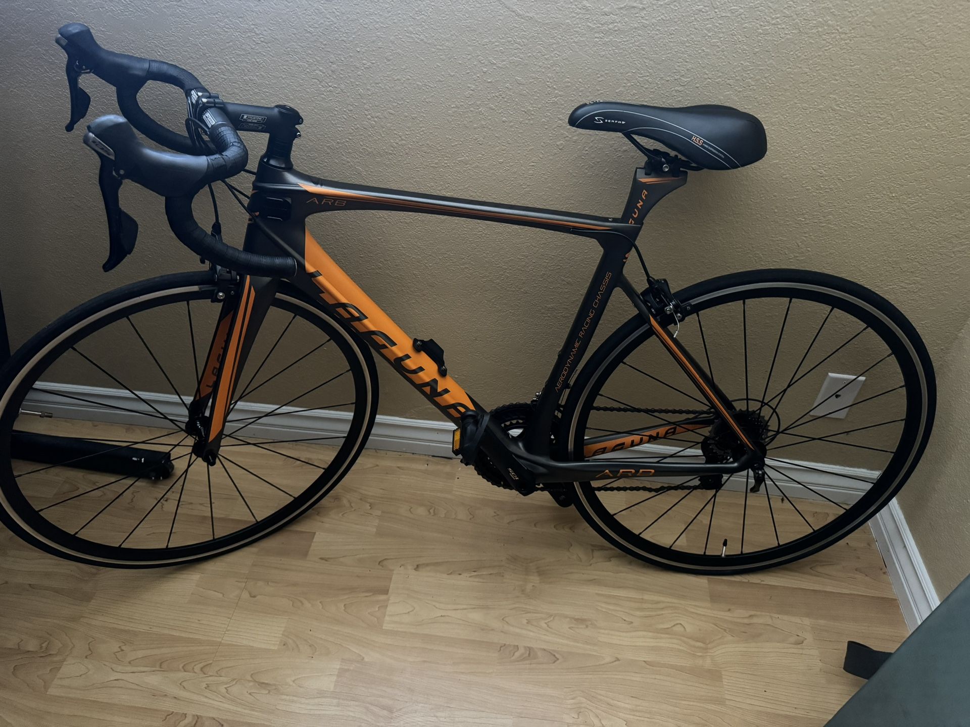Full Carbon Road Bike