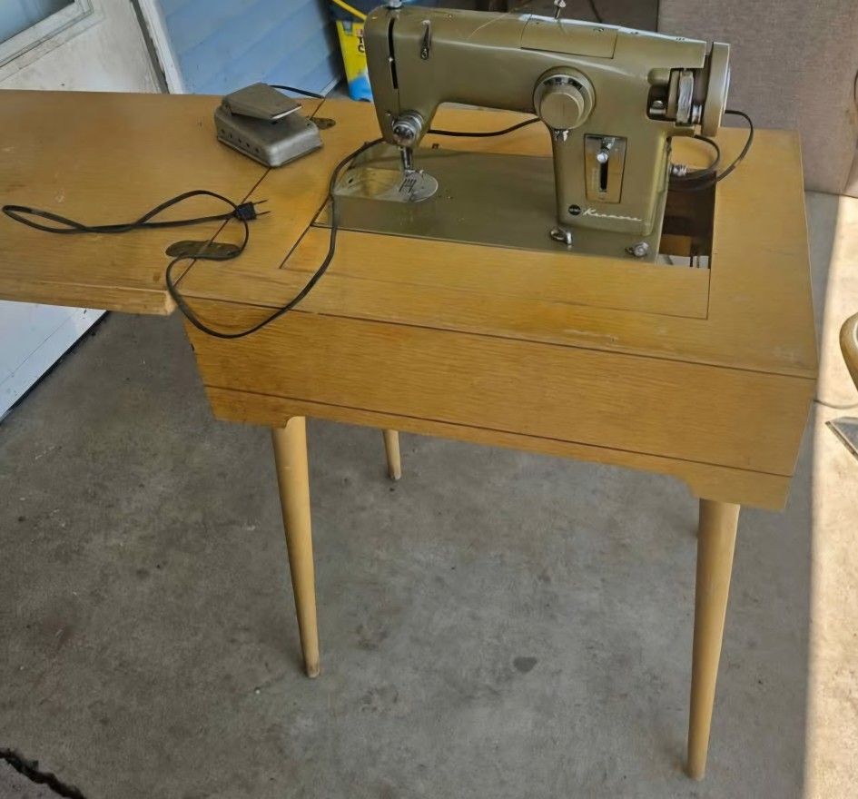 Antique Sears Kenmore Sewing Machine With Table