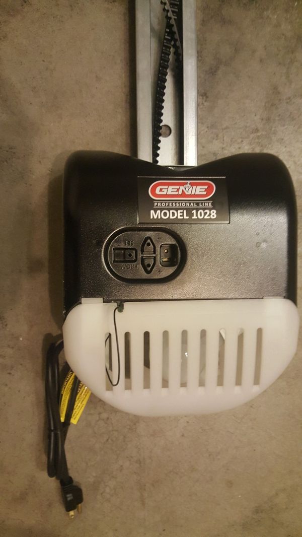Genie garage door opener Belt model 1028 for Sale in Naperville, IL