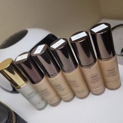 Hourglass Ambient Liquid Foundation Set