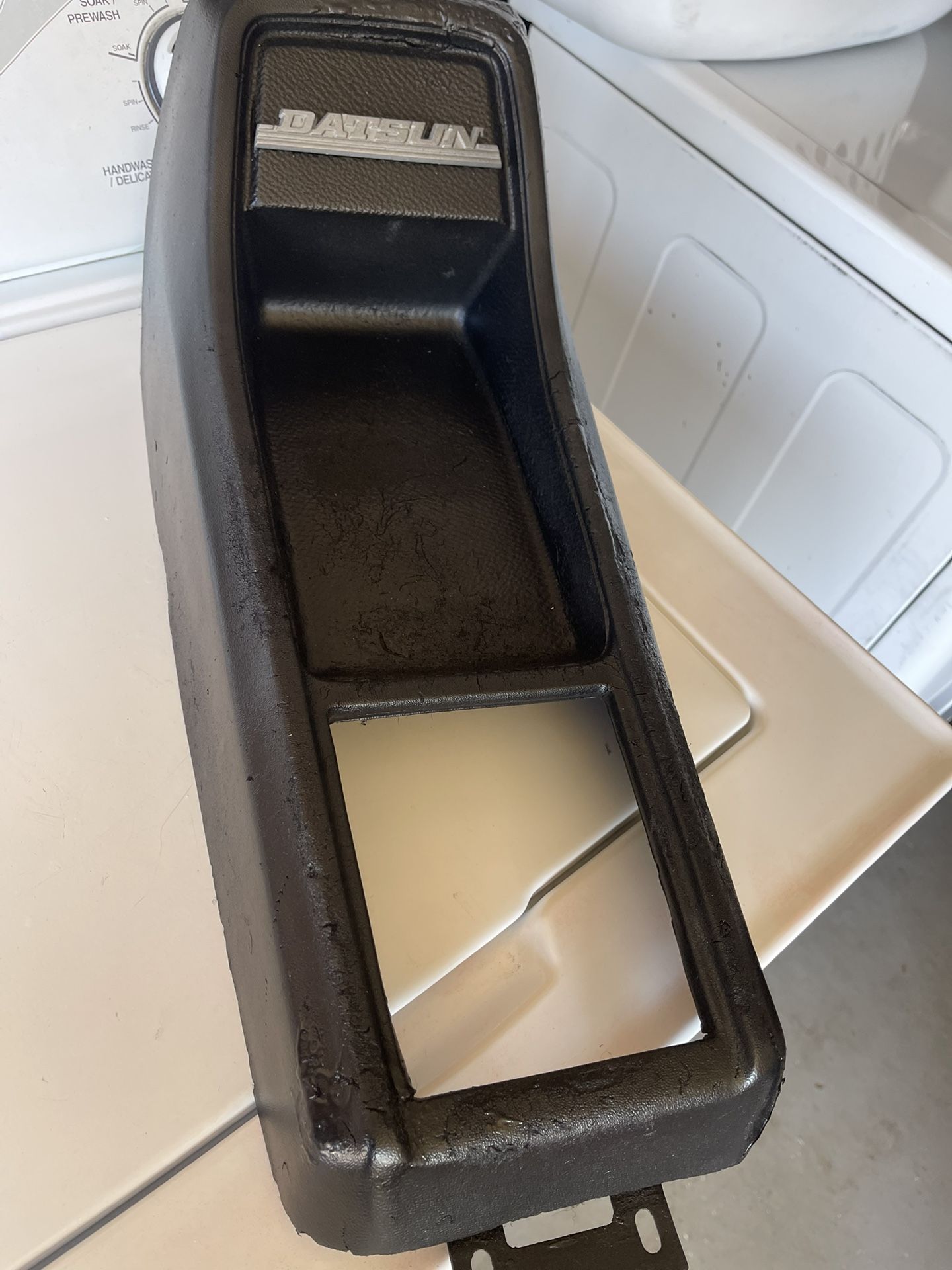 Datsun 620 Pickup Console 