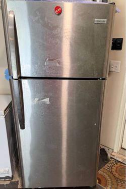 Full size Home refrigerator very good conditions