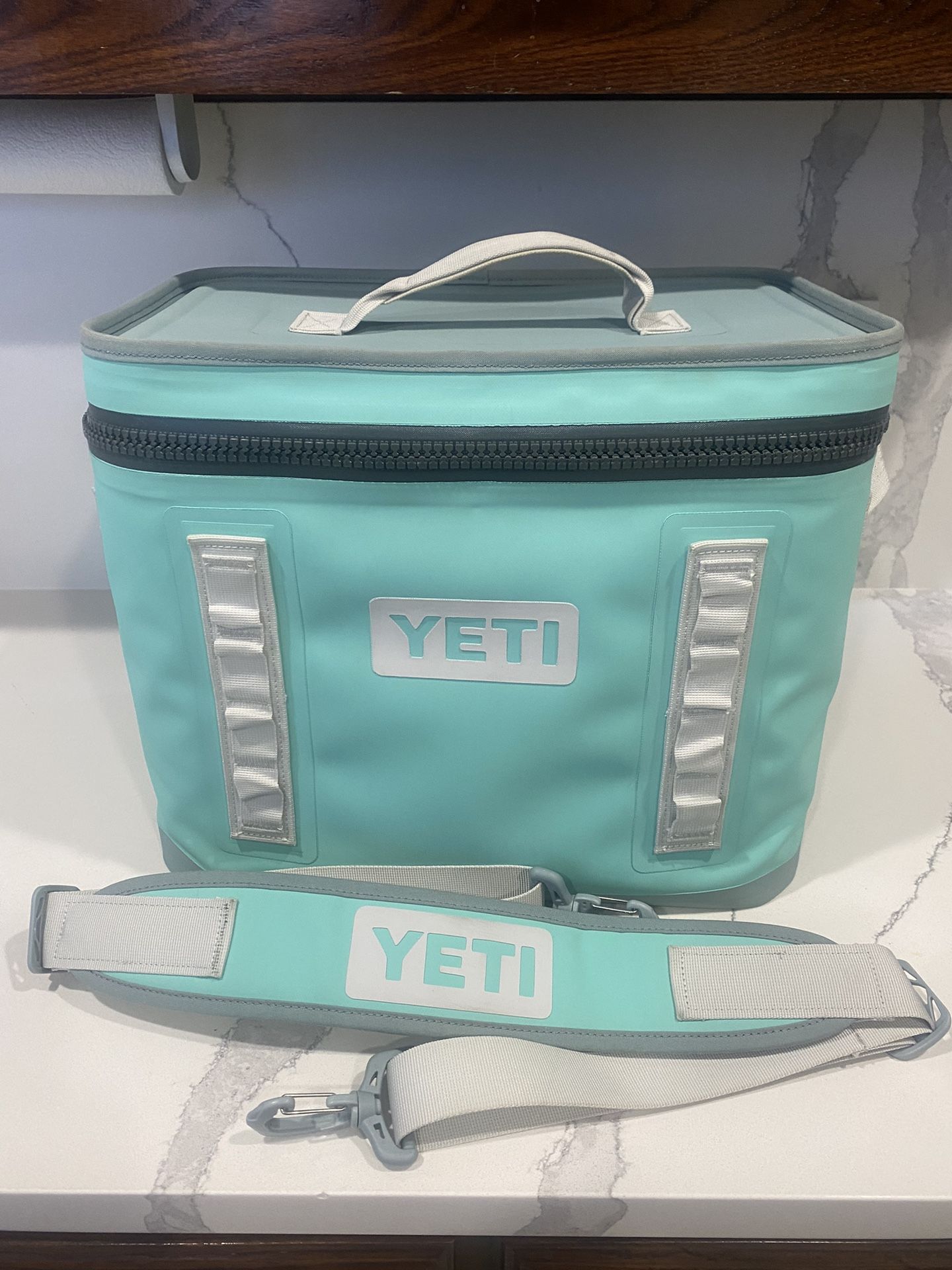 Yeti Hopper Flip 18” Soft Cooler