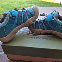 KEEN Show Size 1