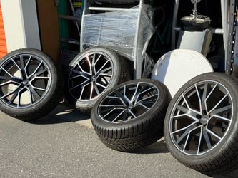 2019 Audi Q8 Prestige 22 Inch OEM Wheels with Tires Set of 4