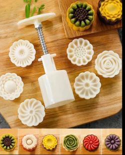 1 Set - Floral Mooncake Kit: Includes Press Cylinder And Flower Molds.Making Homemade Mid-Autumn Mooncakes, Mung Bean Cakes, And Pastries.A Floral Moo