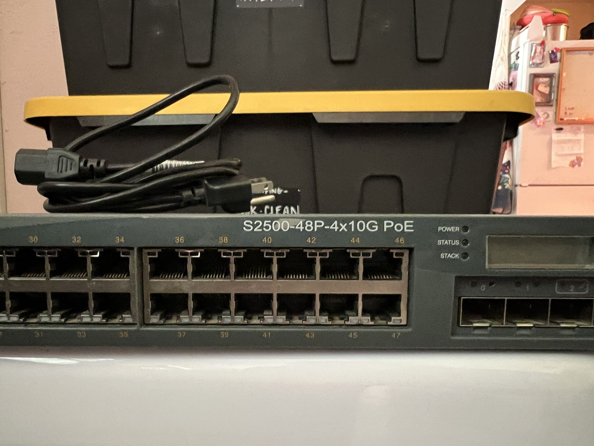 Network Switch (Aruba) $100