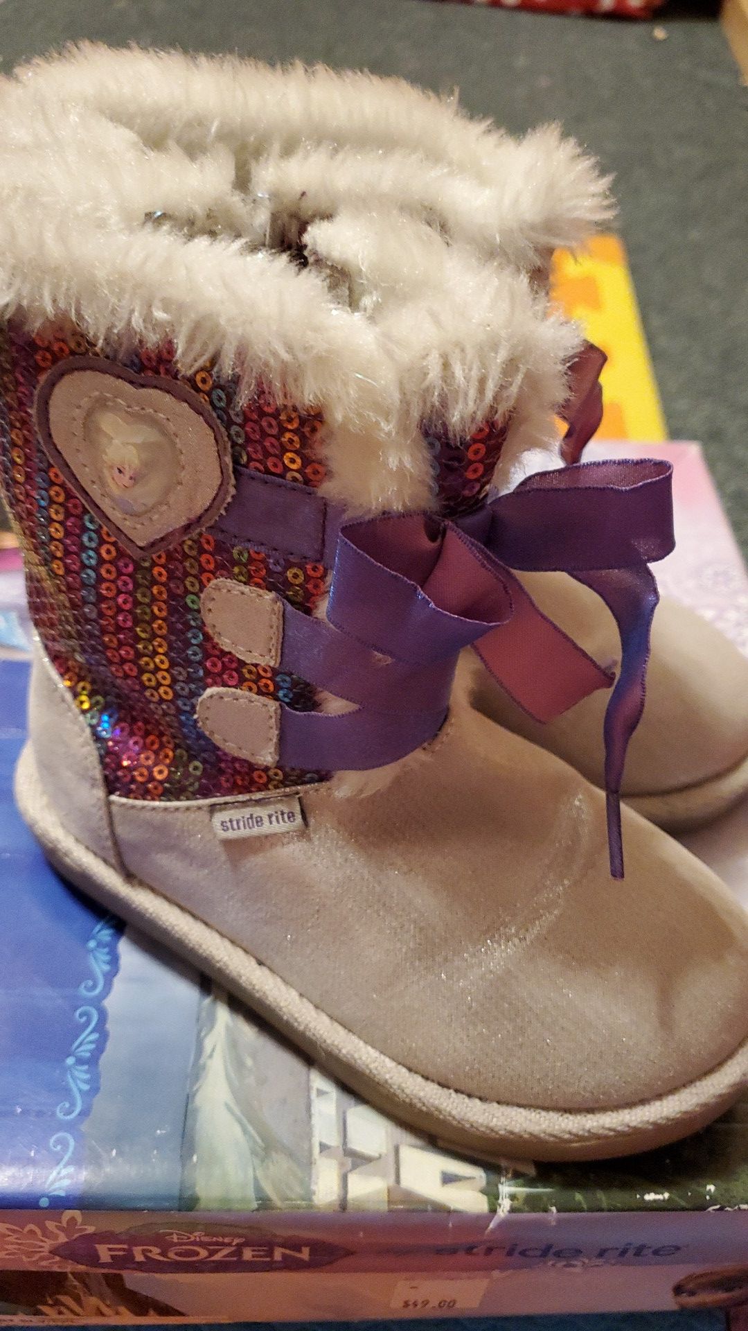 Frozen Cozy Boots 8.5 girls