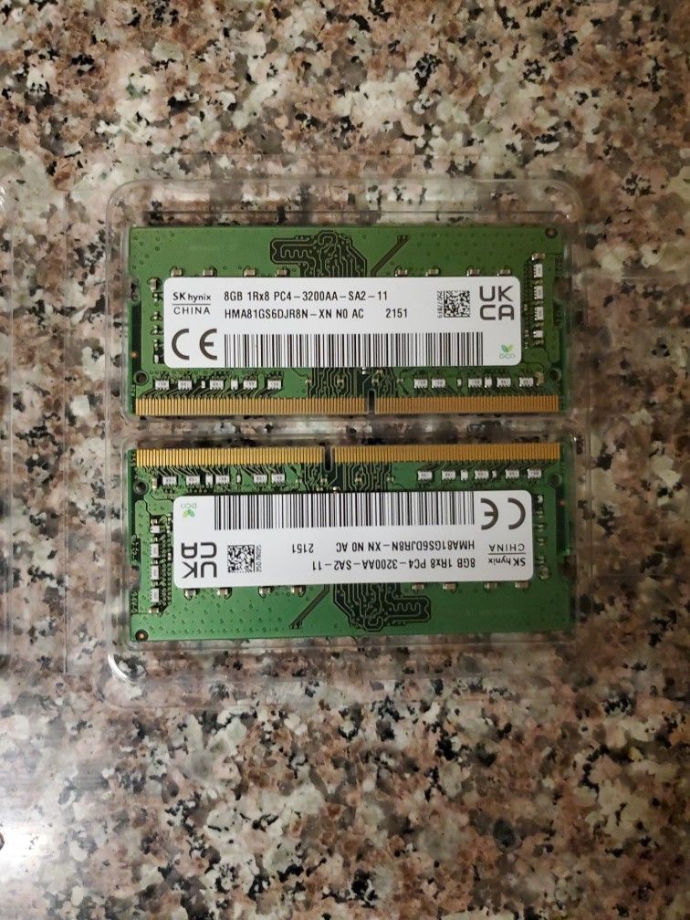 2x8GB SK Hynix DDR4 3200MHz