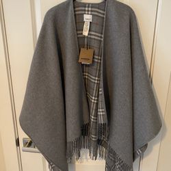 NWT: New Authentic Burberry Reversible Wool Cape Grey