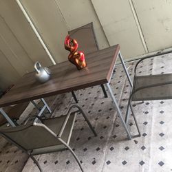🌸kitchen Or Yard Table With 4 Chairs 🌸
