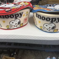 Snoopy Pet Bed with Cushion