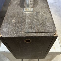 CUSTOM SCREW AND NAIL CASE