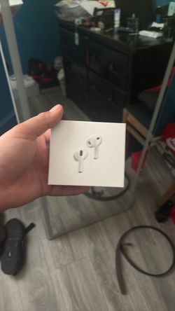 Apple AirPods Pro in Box