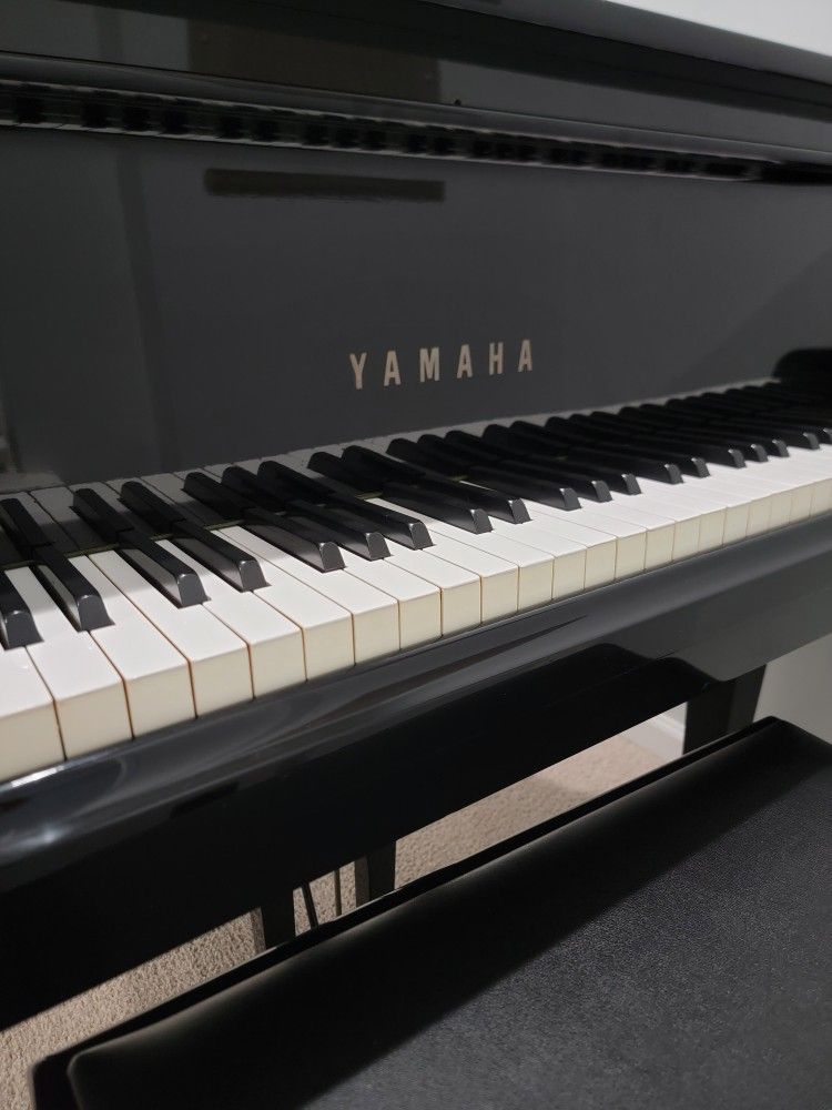Yamaha Baby Grand Piano