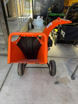 Mini Wood Chipper Shredder Mulcher – 3 in. Max Capacity, 7 HP Engine, Compact Design for Small Branches & Debris