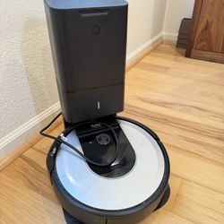 iRobot i6 rarely used 