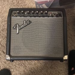 Fender Frontman 15 R