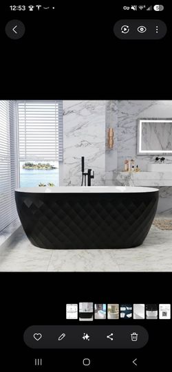 Black Freestanding Soaking Bathtub