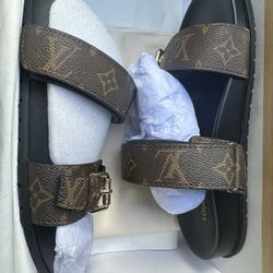 Louis Curation Sandals 