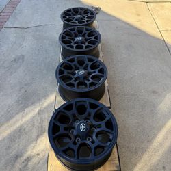 16x8 Toyota Tacoma Rims With Locking Lug Nuts 