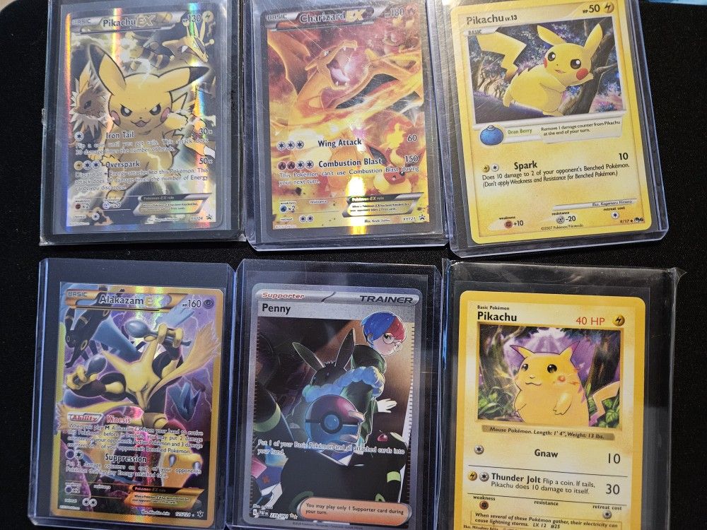 POKÉMON CARDS 